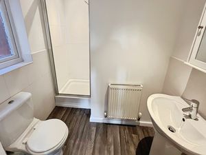 En suite- click for photo gallery